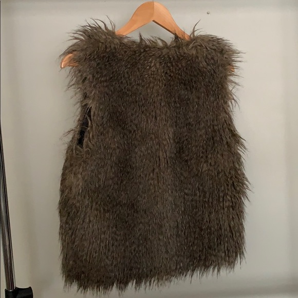 Buffalo faux fur vest - Picture 5 of 5